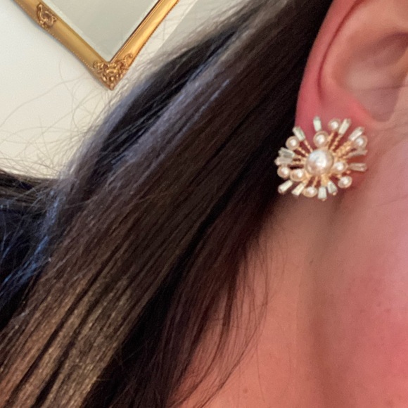 Costume Pearl Firework earrings - Picture 3 of 4